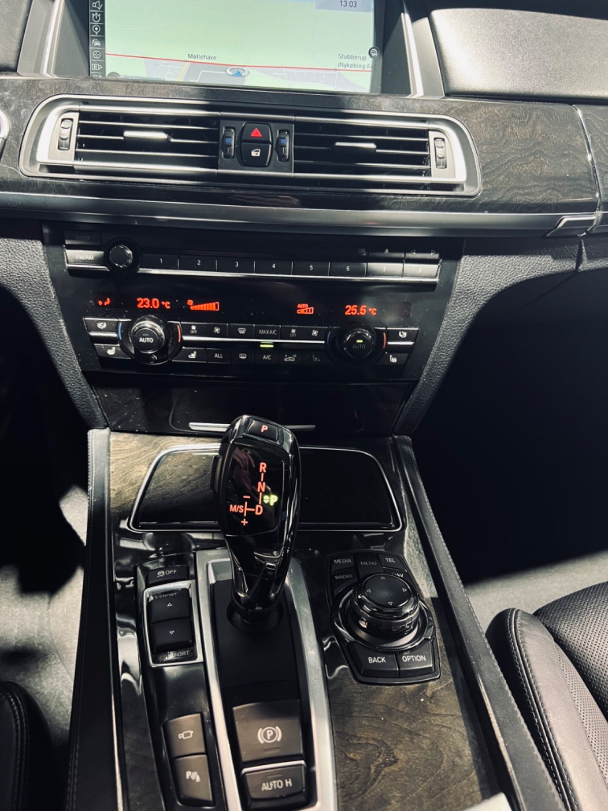 22750f4a-7f08-435b-ba37-f52bd1a56182-1