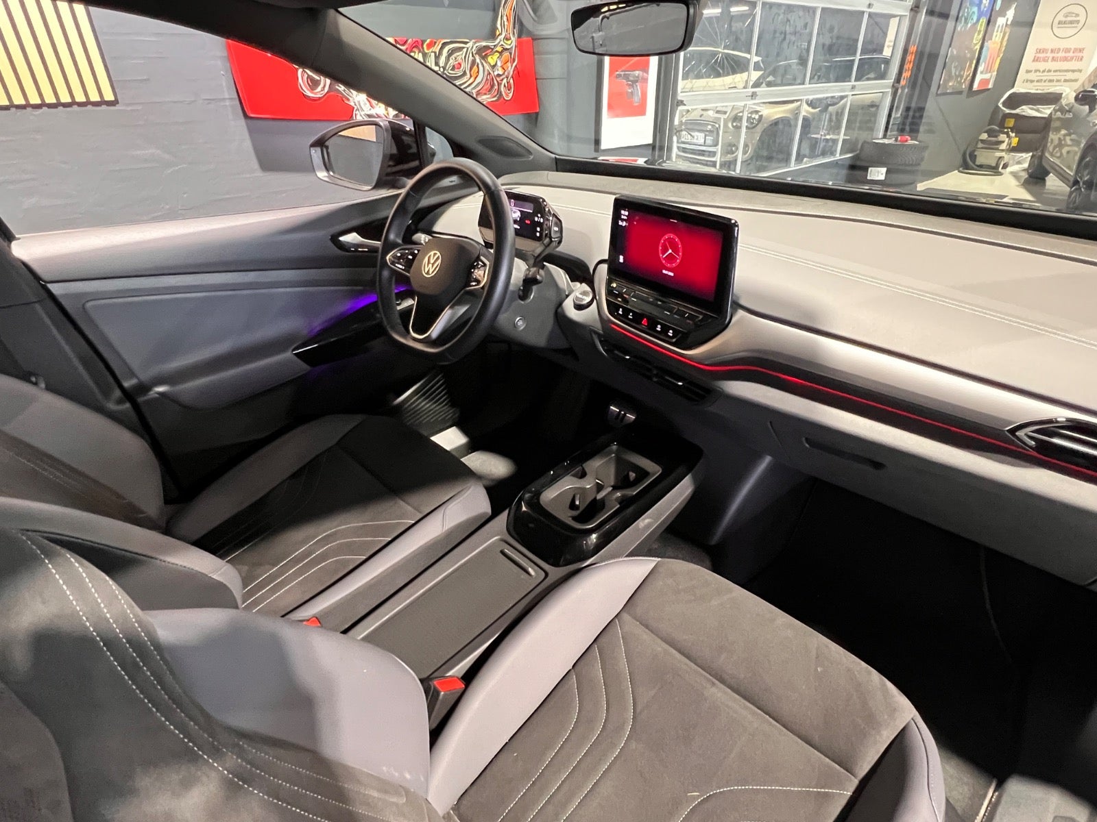 280fb02a-f528-43d8-a81c-e72a87d1b166