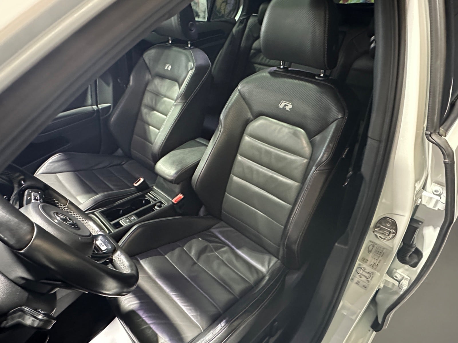 807a5da6-9cfb-4a7e-9dfb-a9934b26e4e1-1