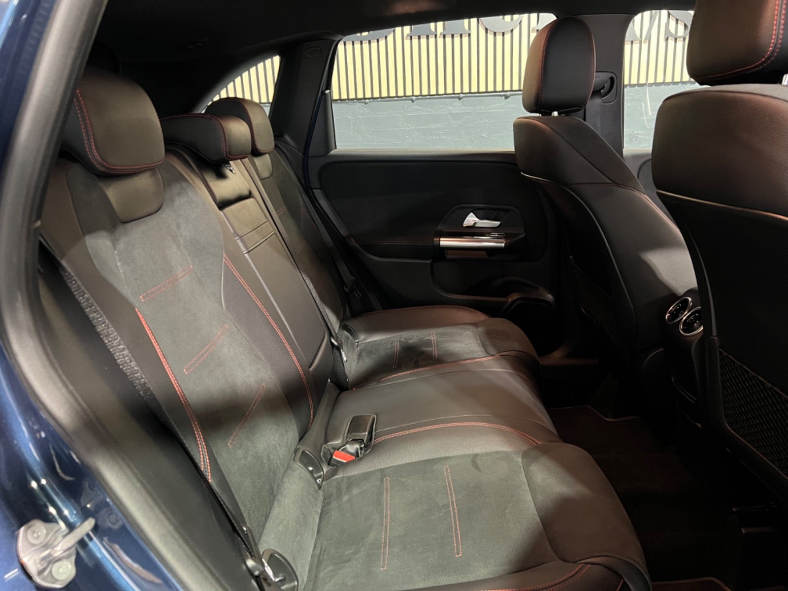 b5c16a1c-a515-45fb-8443-60ad57692650