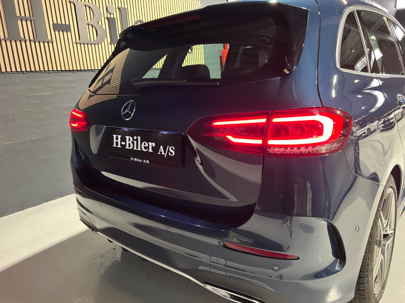 dd8f9e8f-d9c7-48af-b2ab-9a023e6a0919