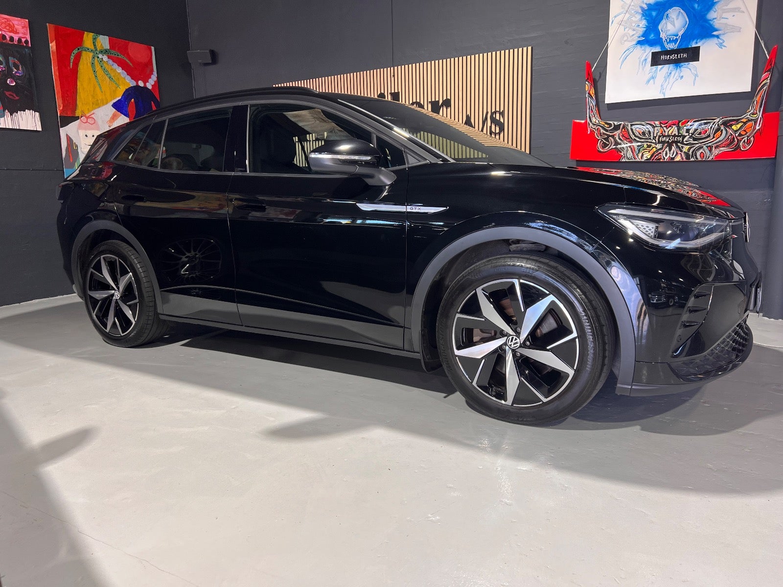 f1258b98-2b84-4abd-973c-04efe6e485cd