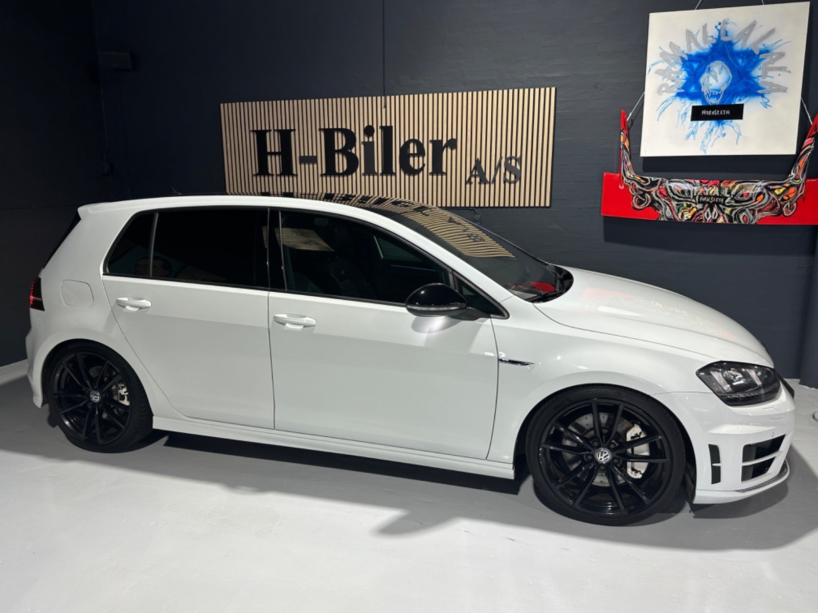 f60f576b-436a-45d0-8c77-5ab64fd75d13-1