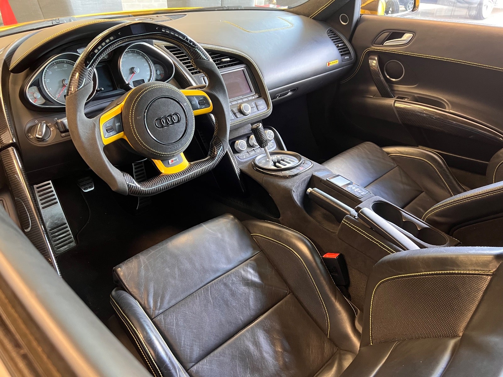 fc8ca842-2b49-455a-8abf-cee2d0cf683c