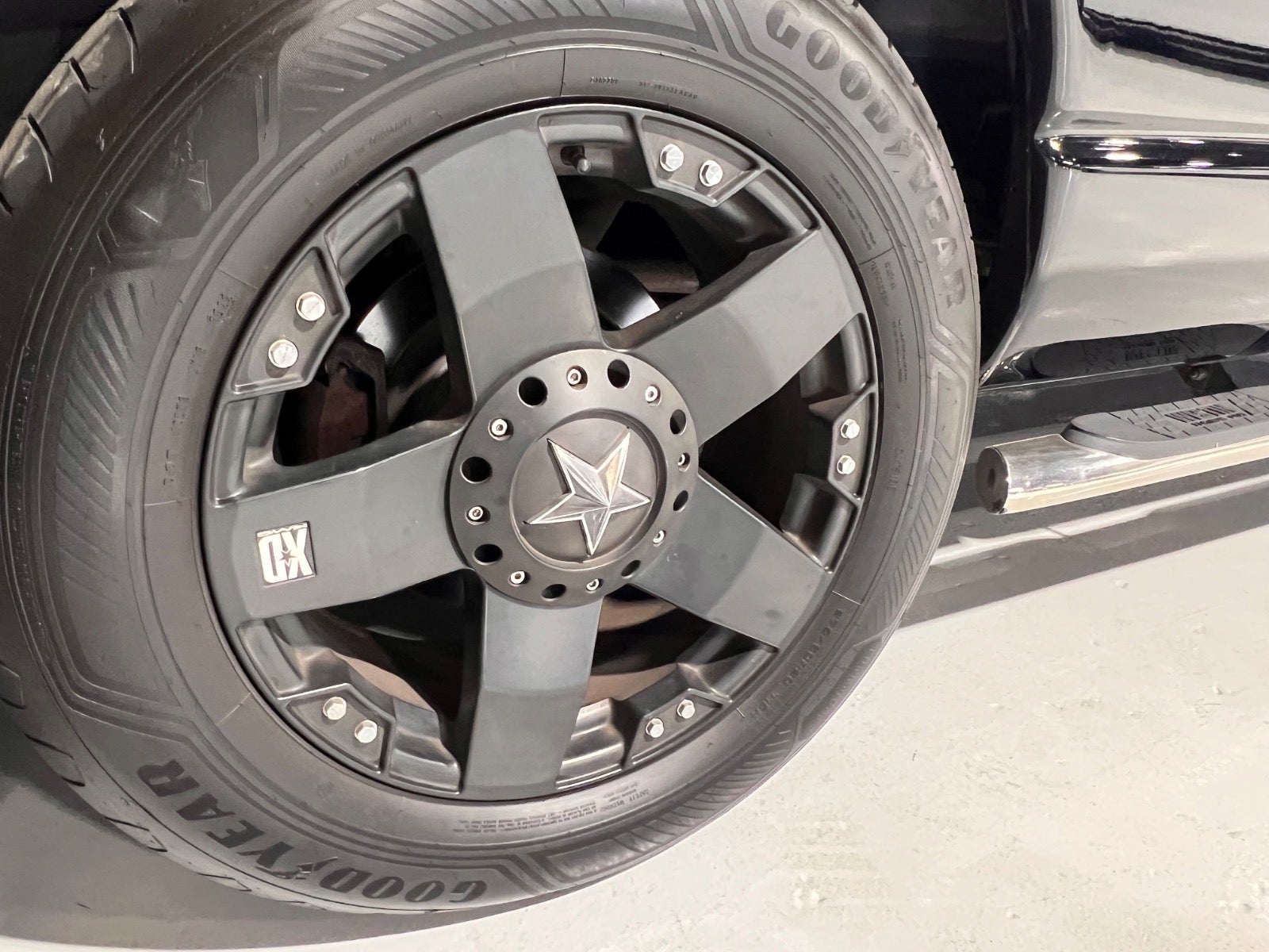 ffdbe5f8-b433-4ed3-bd80-52f2af17f74d